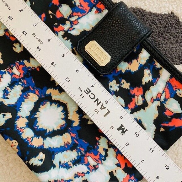 Aimee Kestenberg Malibu Print Colorful Leather Cosmetic Bag Toiletry Travel Case - Picture 12 of 12